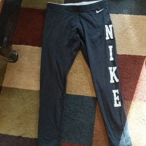 Cotton Nike leggings in excellent condition